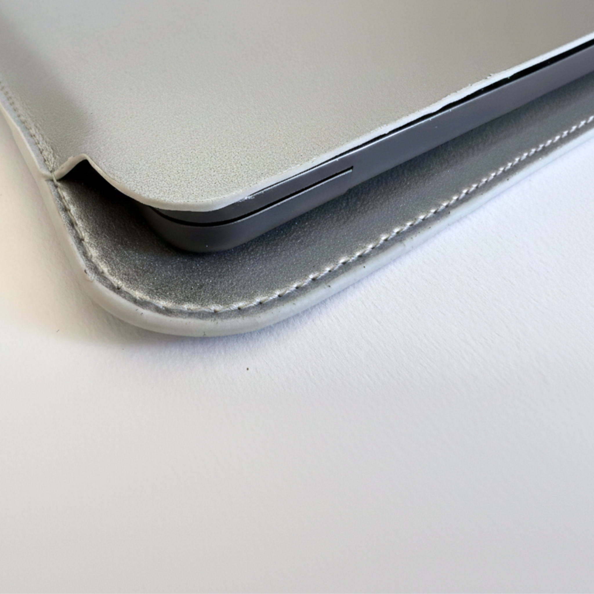 Orton Silver Birch Vegan Laptop Sleeve