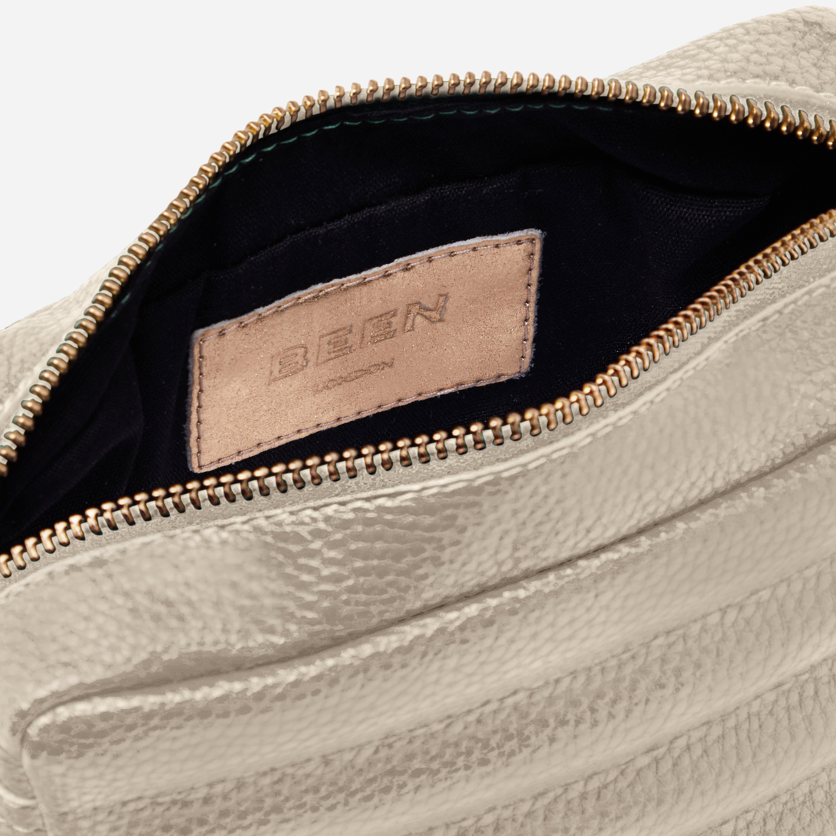 Ridley Crossbody in Oat interior pocket