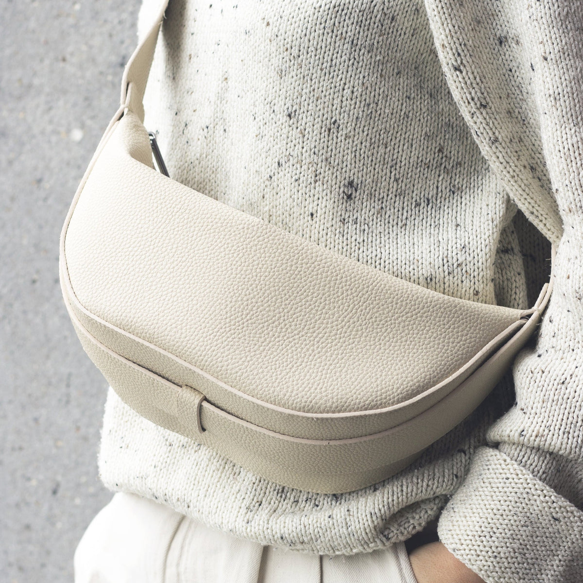 Annis Oat Sling Bag