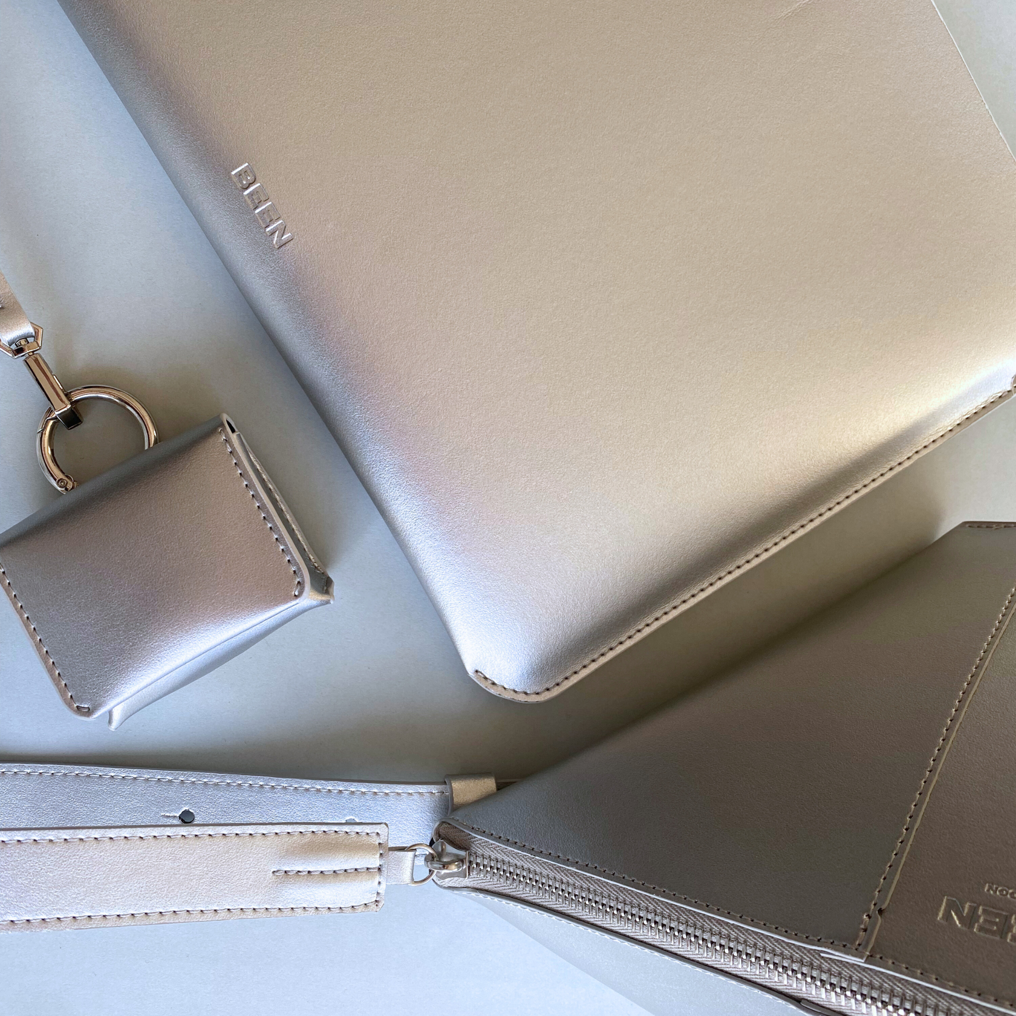 Sidney Silver Birch Vegan Airpods Case