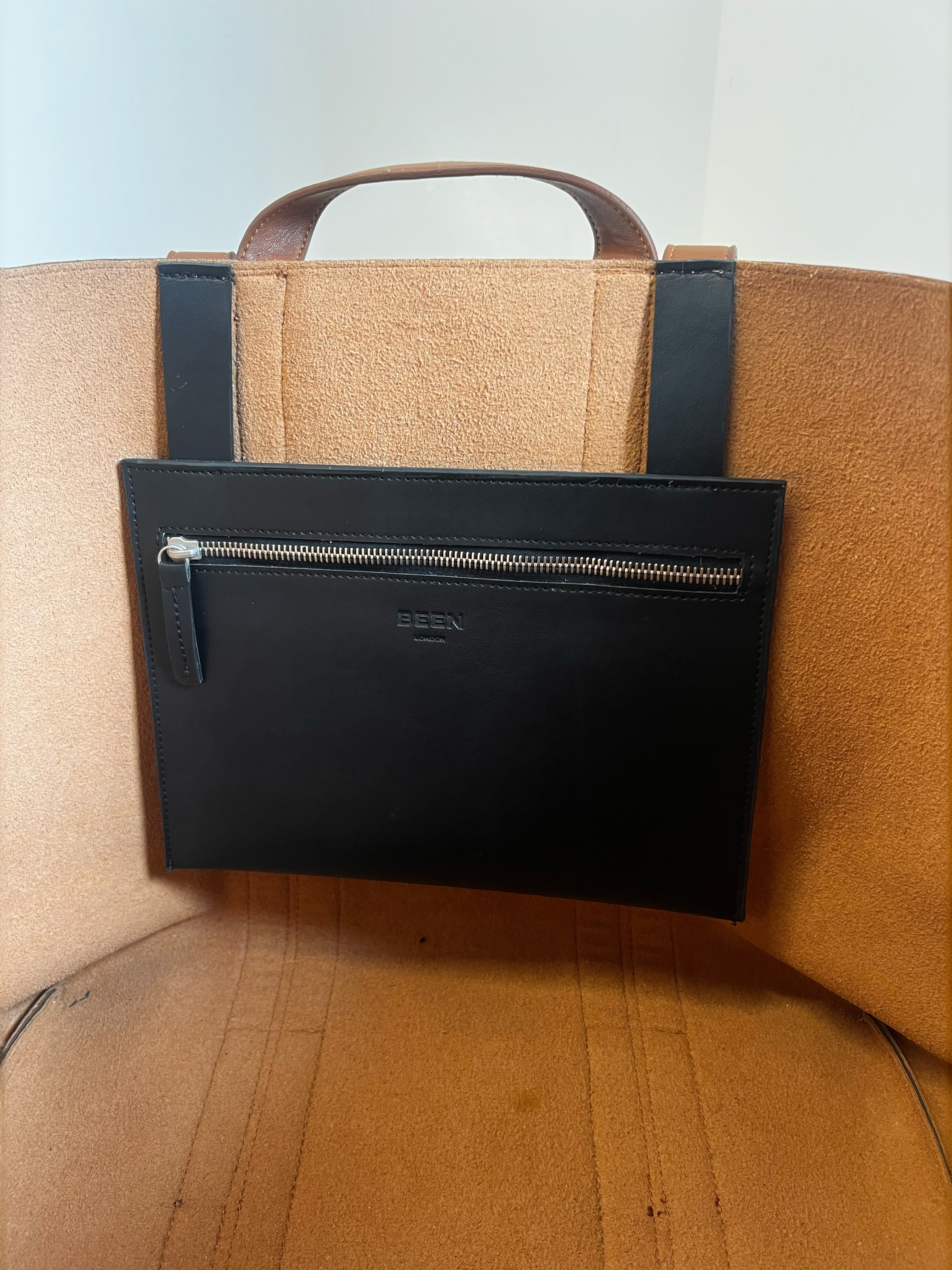 Calvert XL Tote Acacia SAMPLE