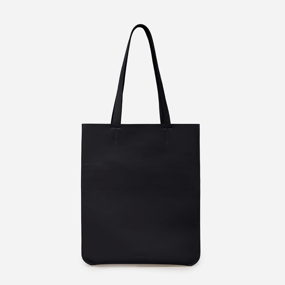 New East Tote In Black Onyx front