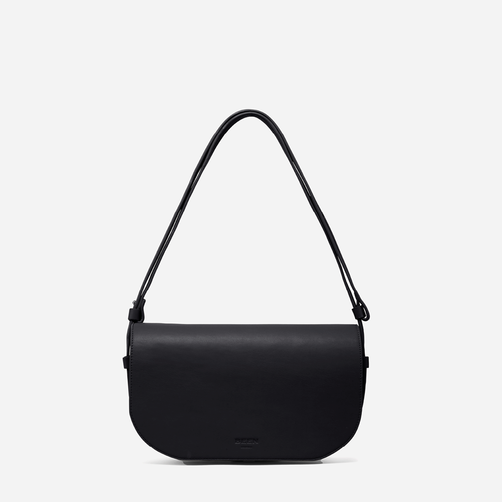 Millais Bag in Black Onyx shortest strap as a shoulder bag