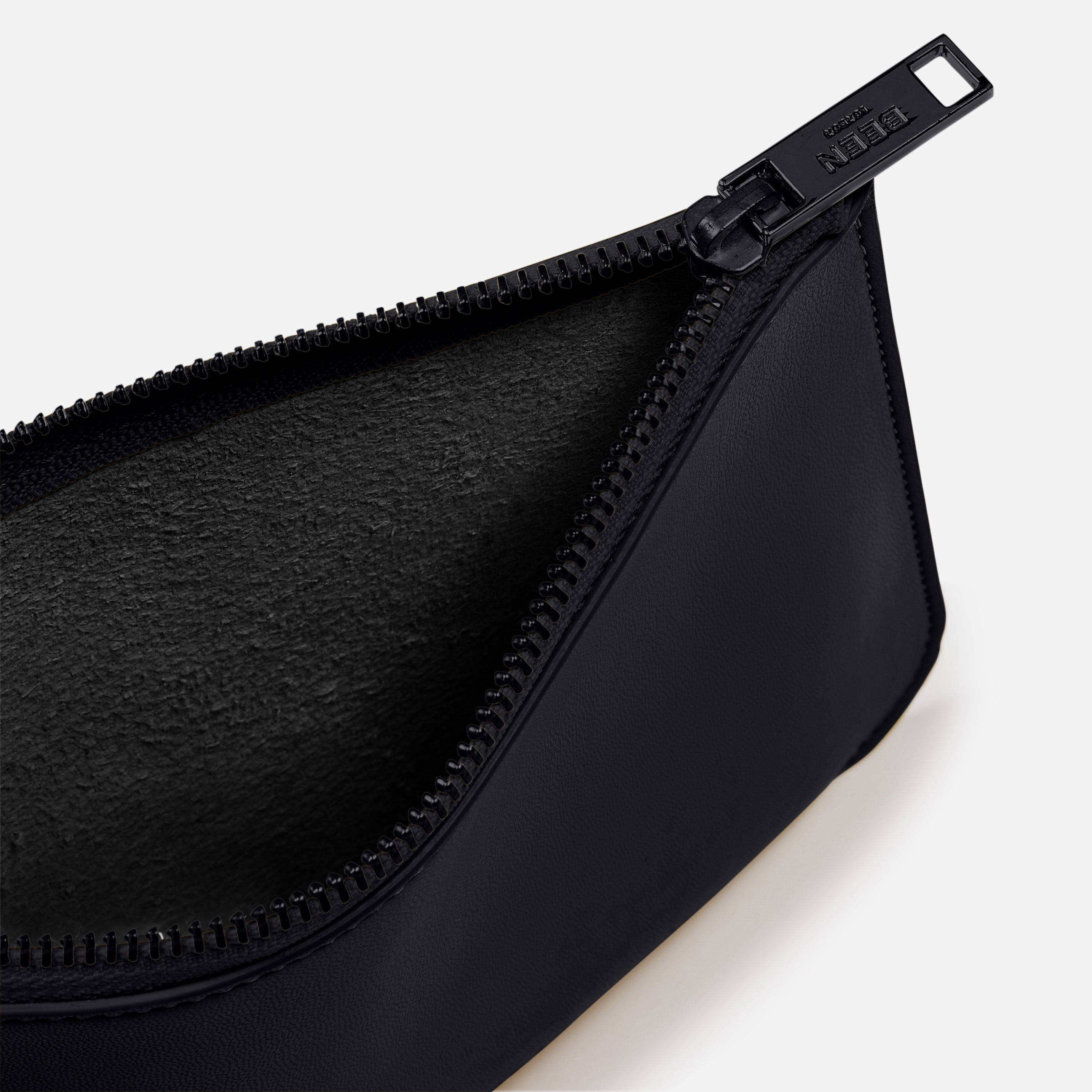 Daley Small Pouch in Black Onyx interior