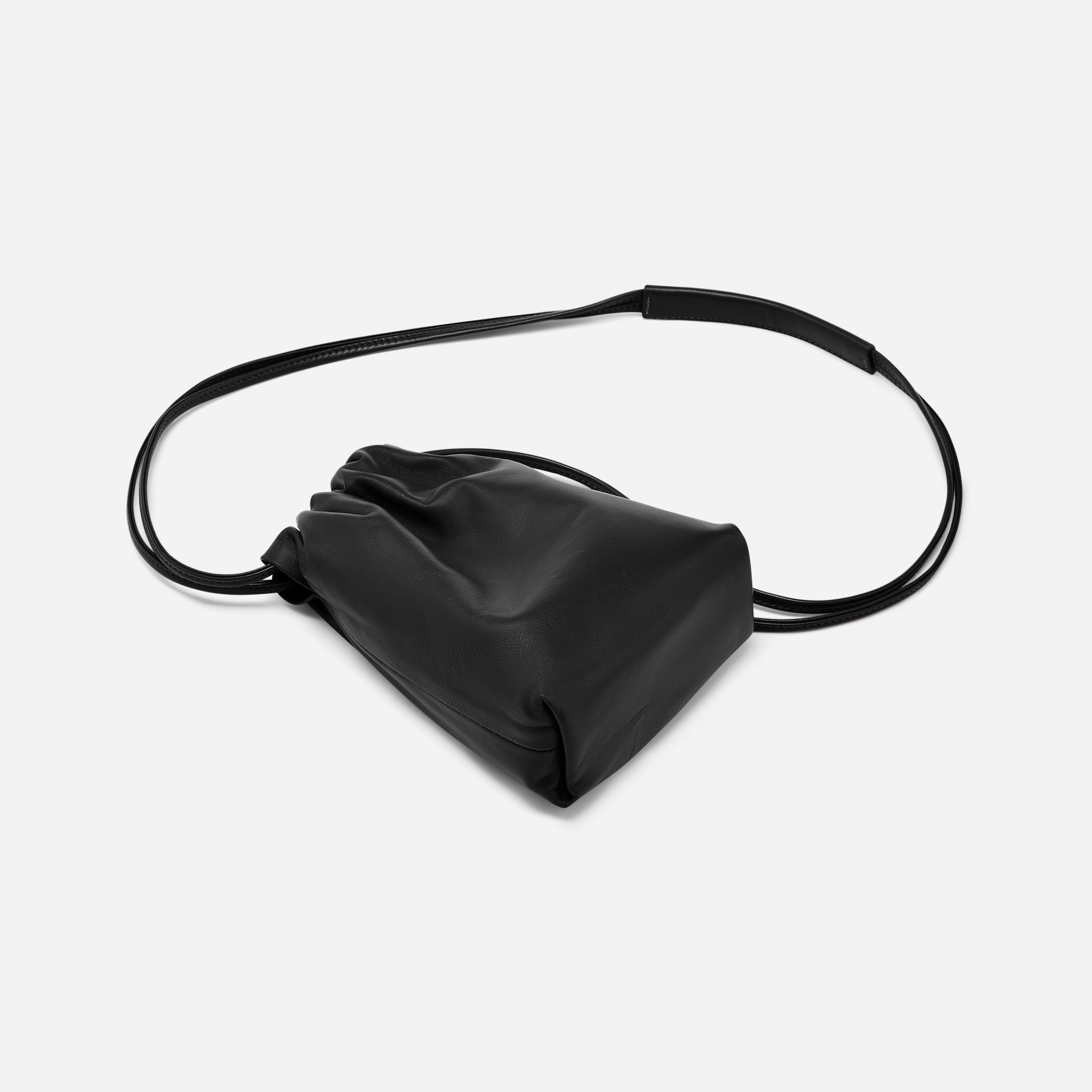 Noel Black Onyx Crossbody