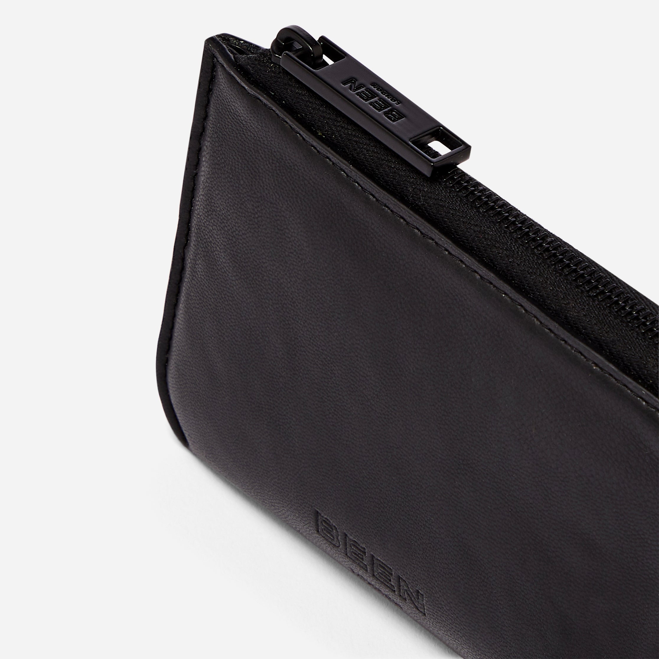 Jude Card Holder in Black Onyx top view with zip 